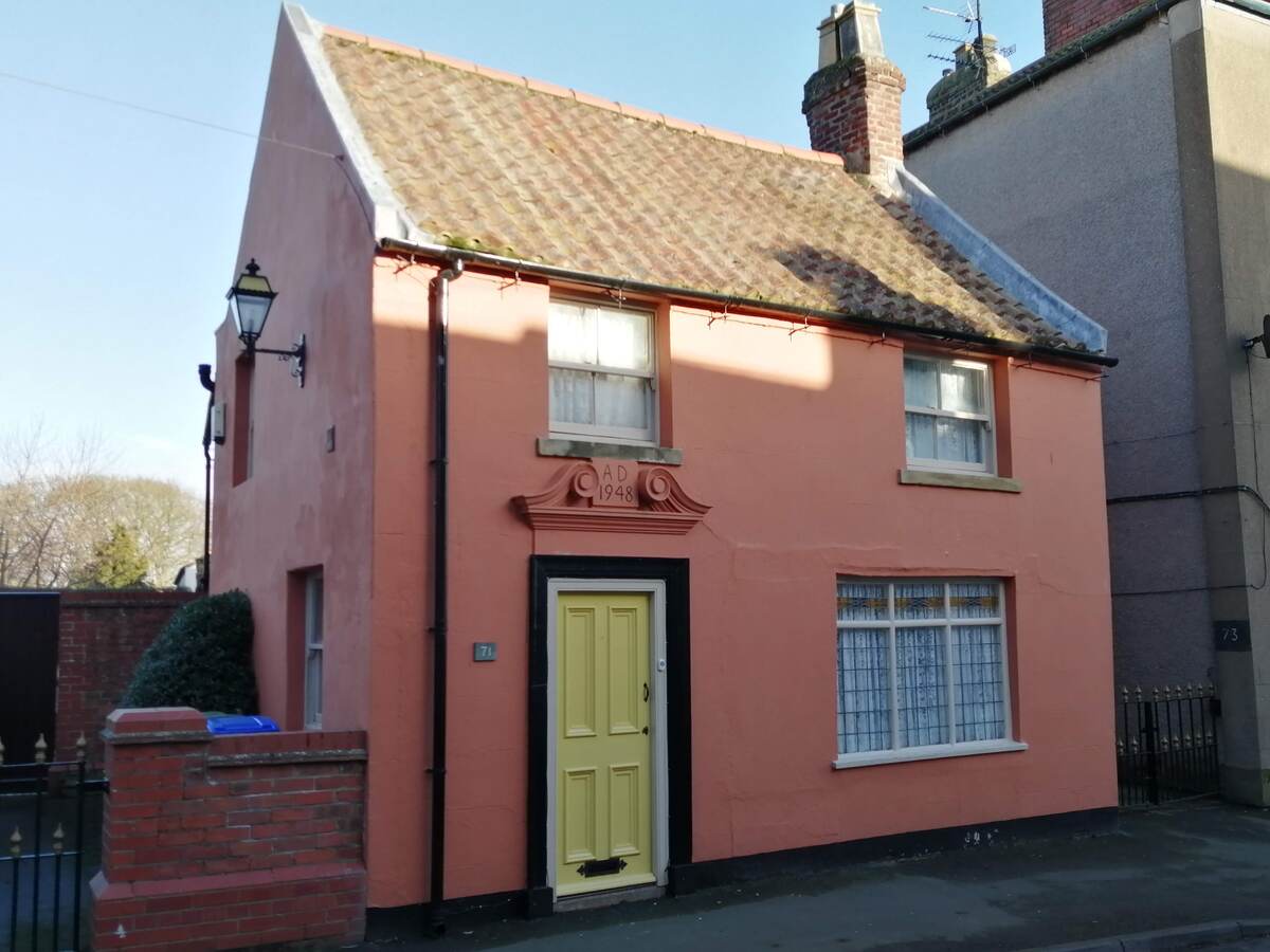 Queen Street Cottage